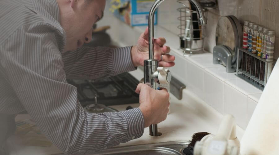 Professional expert plumbing services in Cortland, OH